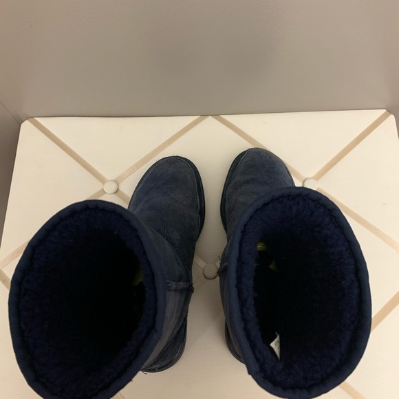 Vintage ugg boots - Picture 7 of 8